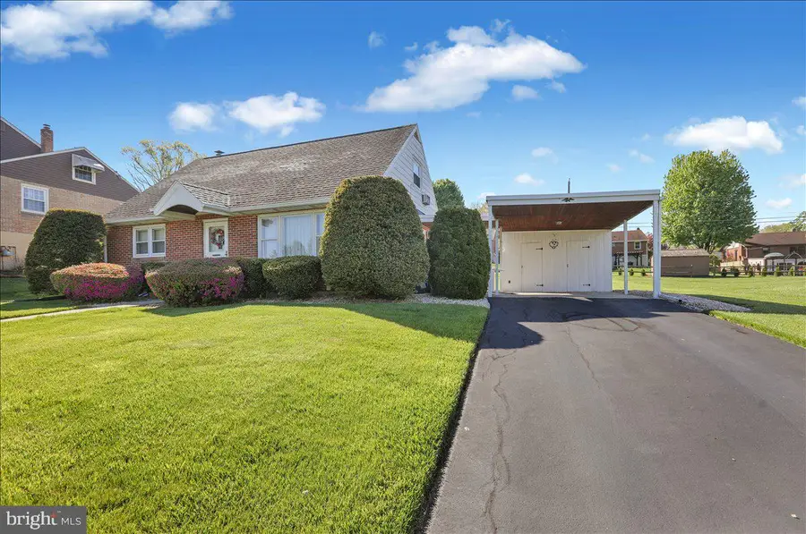 836 Rhodora Ave, Reading, PA 19605 - #3
