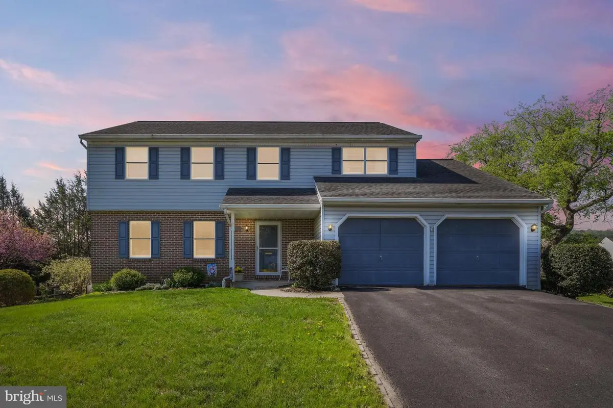 2614 Whittier Ave, Reading, PA 19608 - #1