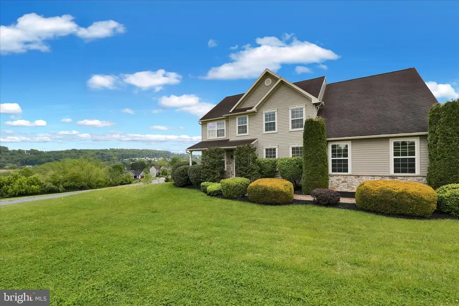 121 Great Bend Way, Sinking Spring, PA 19608 - #2