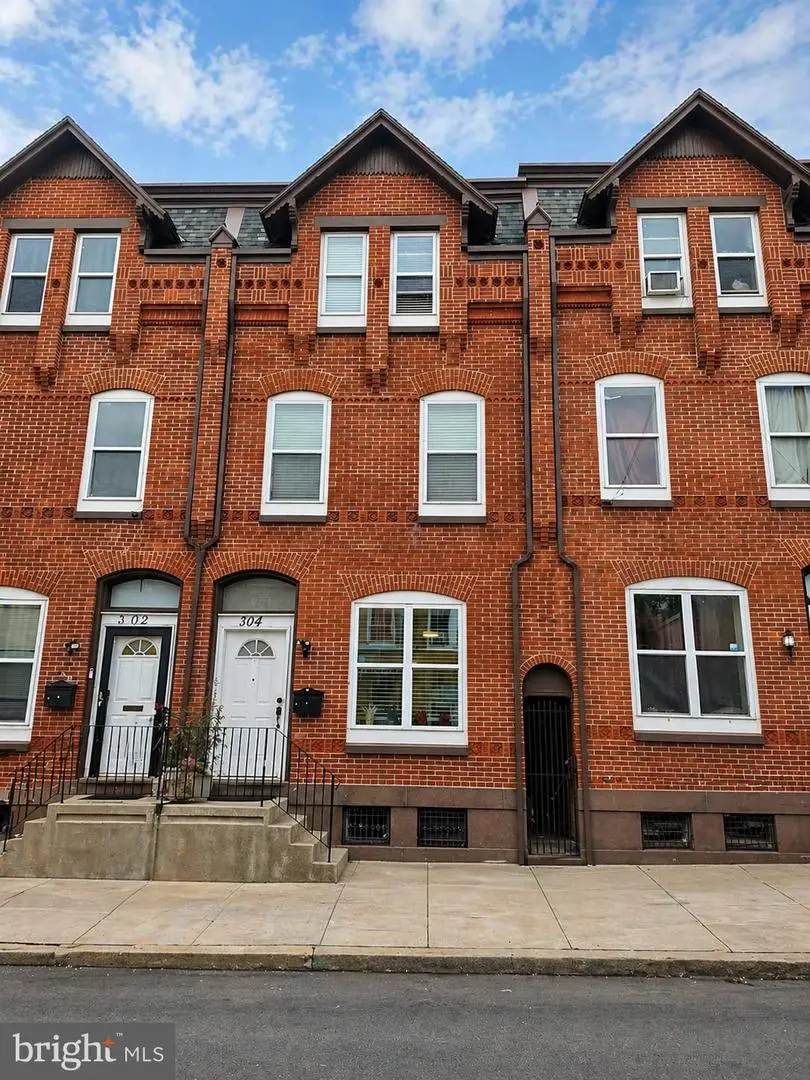 304 N 4th St, Reading, PA 19601 - #1
