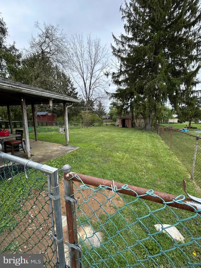 413 & 415 W Franklin St, Topton, PA 19562 - #2