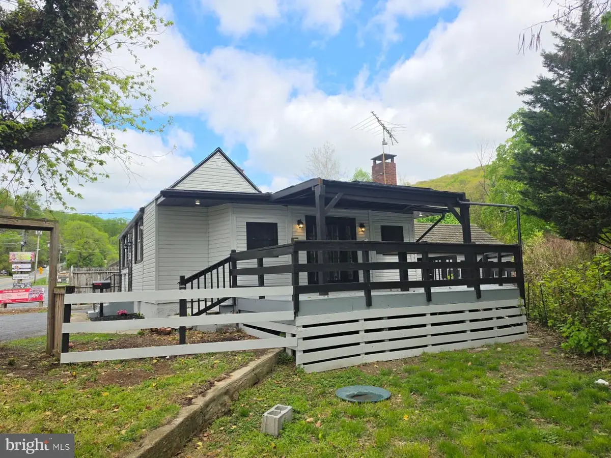 2901 Pricetown Rd, Temple, PA 19560 - #1