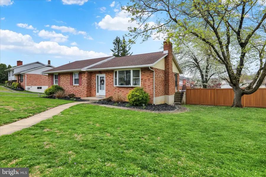 26 Craig Dr, Reading, PA 19606 - #2