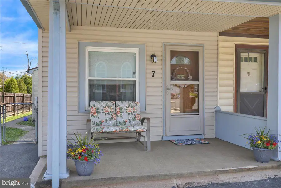 7 Seyfert Dr, Birdsboro, PA 19508 - #3