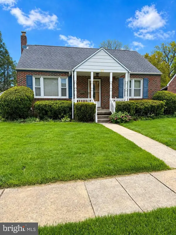 27 Woodland Rd, READING, PA 19610
