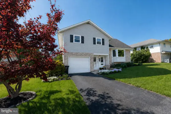 324 Holland St, SHILLINGTON, PA 19607