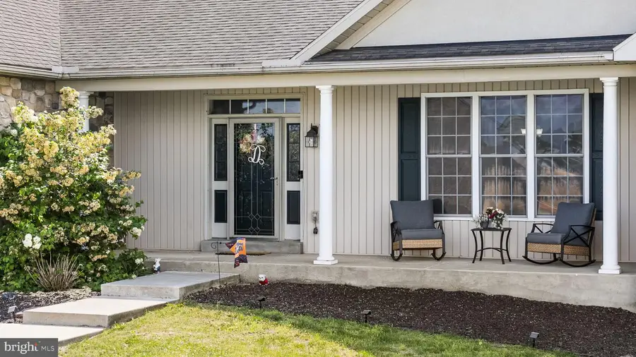 54 Walnut Dr W, Bernville, PA 19506 - #3