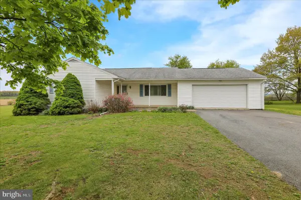 1714 Windsor Castle Rd, HAMBURG, PA 19526
