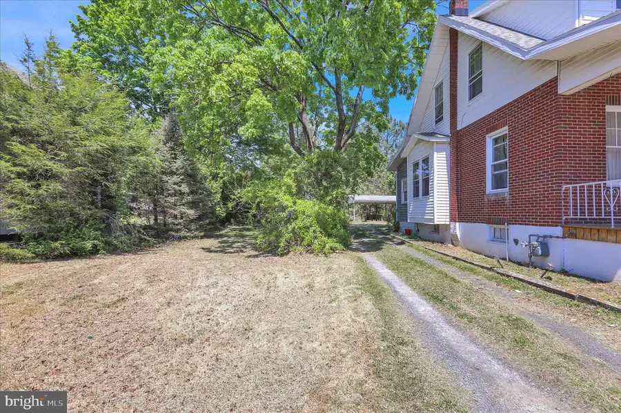 2023 Spring St, Reading, PA 19609 - #3