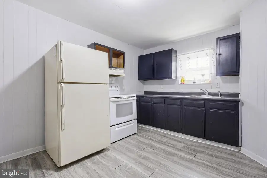 749 N 9th St, Reading, PA 19604 - #3