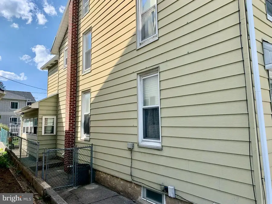 32 Lash St, Shillington, PA 19607 - #3