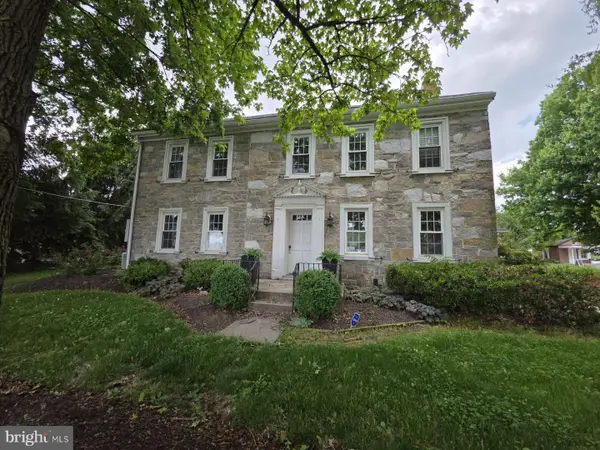 416 Snyder Rd, READING, PA 19605