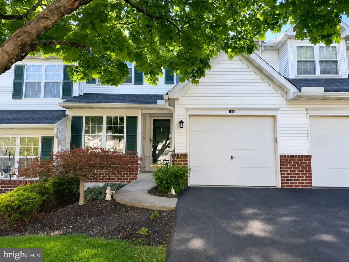 196 Walton Ct, Reading, PA 19606 - #1