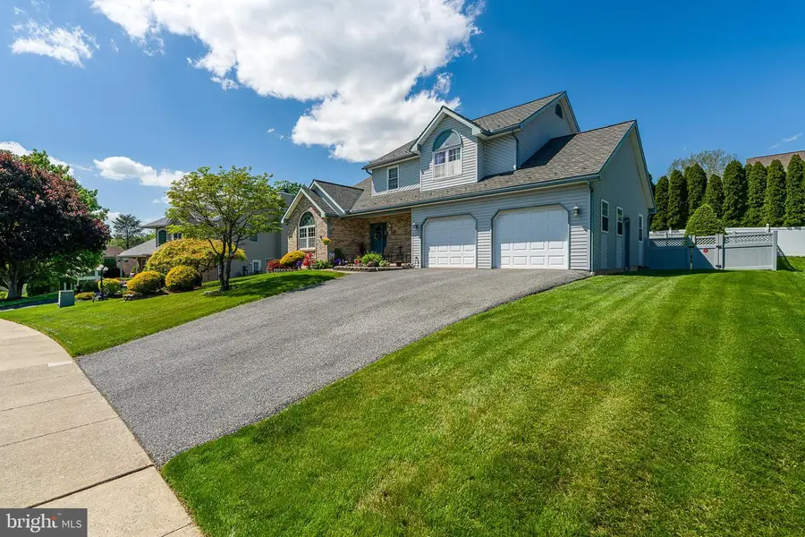 1145 Tuckerton Rd, Reading, PA 19605 - #3