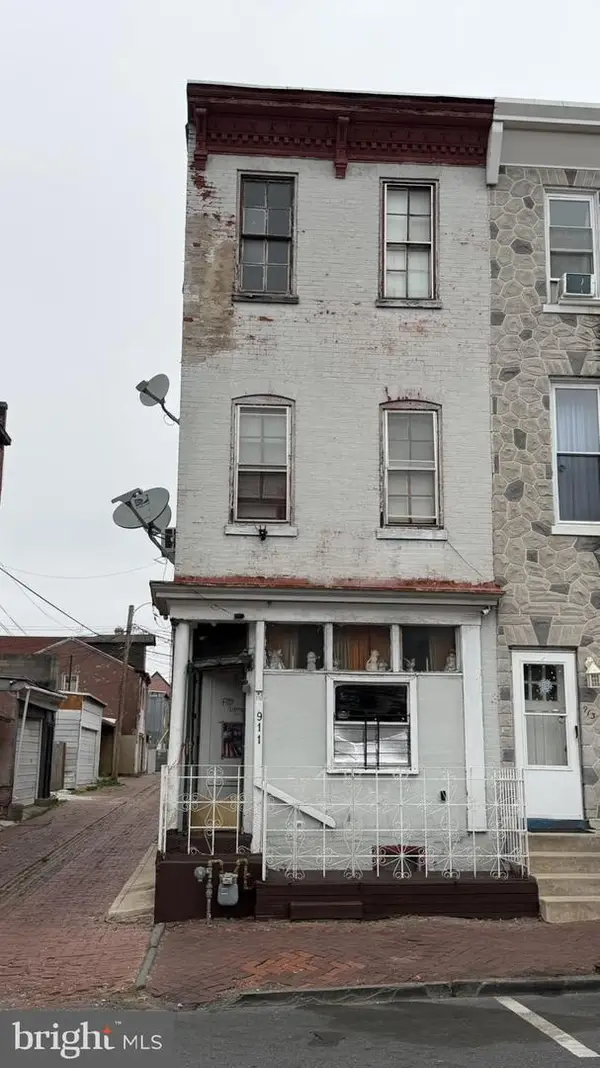 911 Walnut, READING, PA 19601
