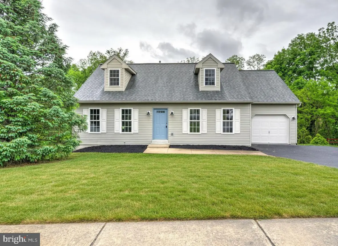 338 Dogwood Ln, Womelsdorf, PA 19567 - #1