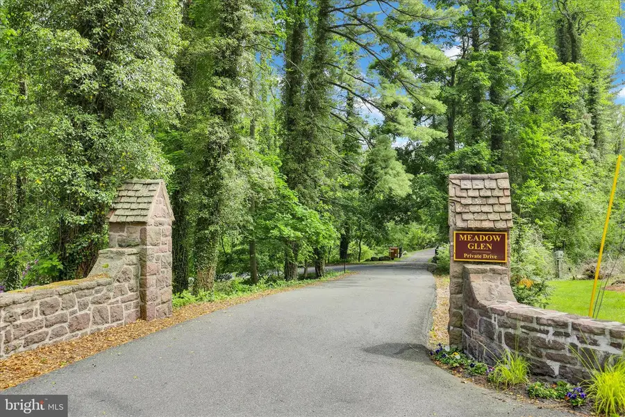44 Meadow Glen Ln, Reading, PA 19607 - #2