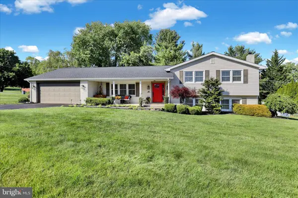 45 Mast Rd, OLEY, PA 19547