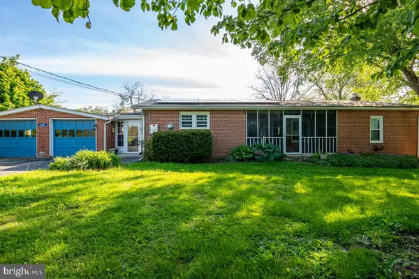 240 Oley Line Rd, DOUGLASSVILLE, PA 19518