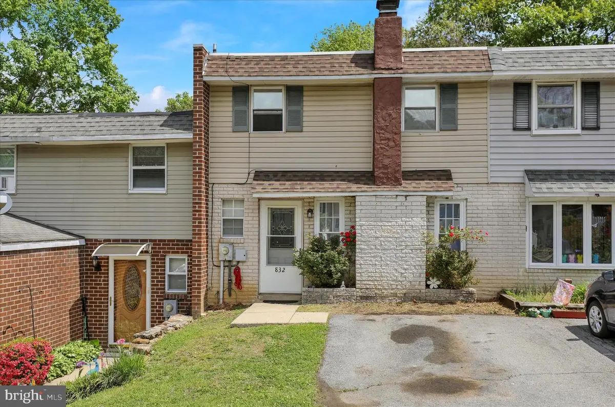 832 Possum Ln, Reading, PA 19606 - #1