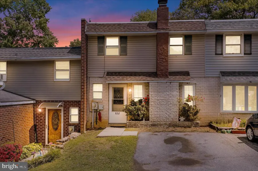 832 Possum Ln, Reading, PA 19606 - #3