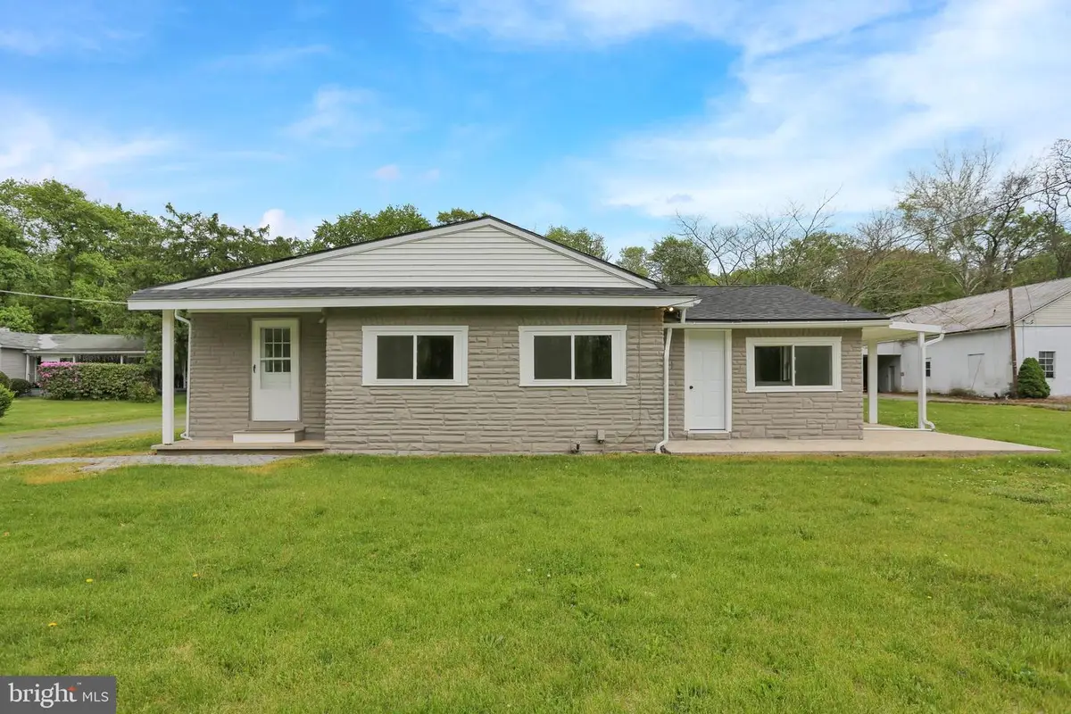 493 Mohrsville Rd, Shoemakersville, PA 19555 - #1