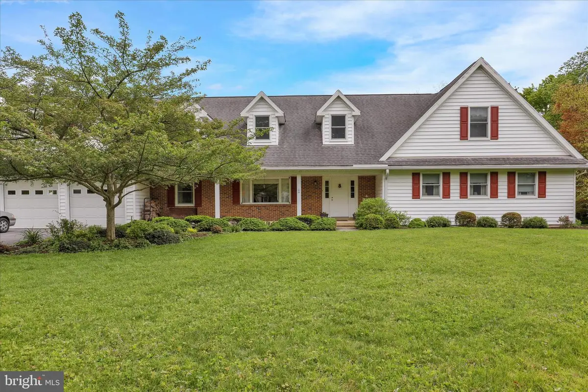 1818 Squire Ct, Reading, PA 19610 - #1