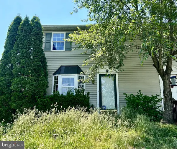 3801 Penns Dr, READING, PA 19606