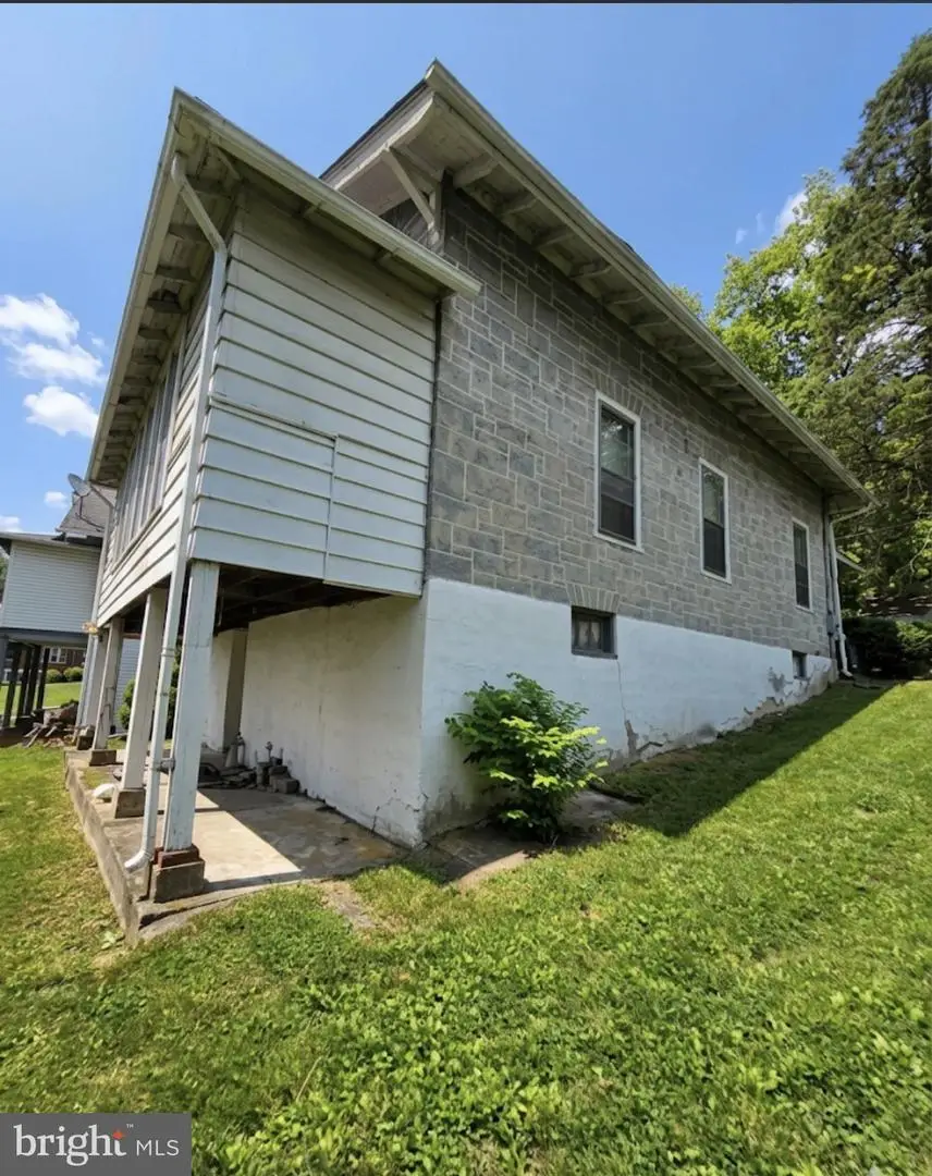 2551 Fairview Ave, Reading, PA 19606 - #3