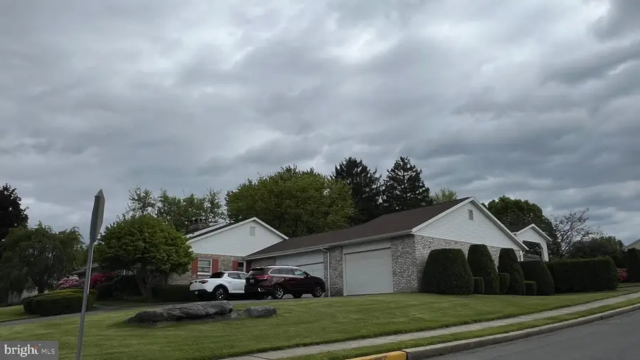 540 Lyman Ave, Womelsdorf, PA 19567 - #3