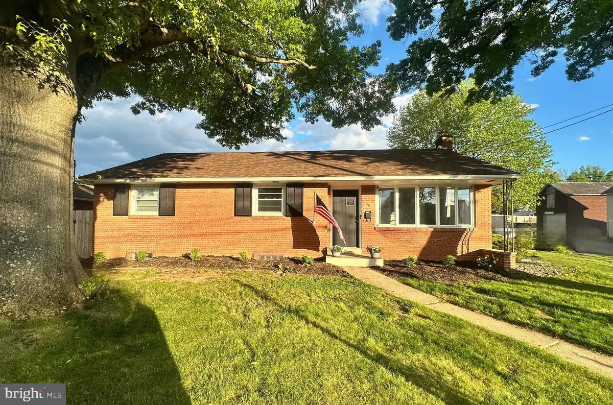 26 E Cedar St, Fleetwood, PA 19522 - #1