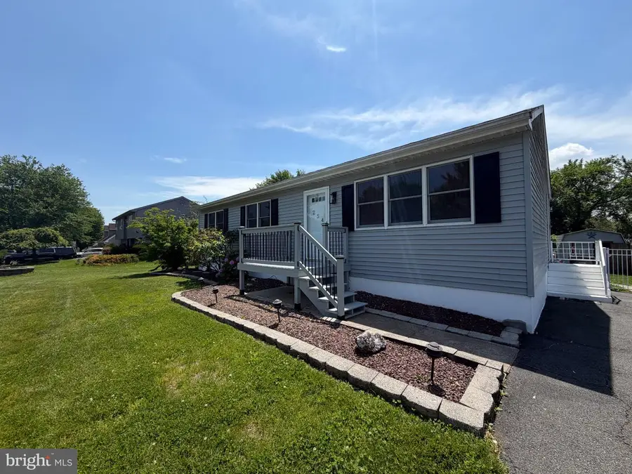 254 Owens Pl, Birdsboro, PA 19508 - #3