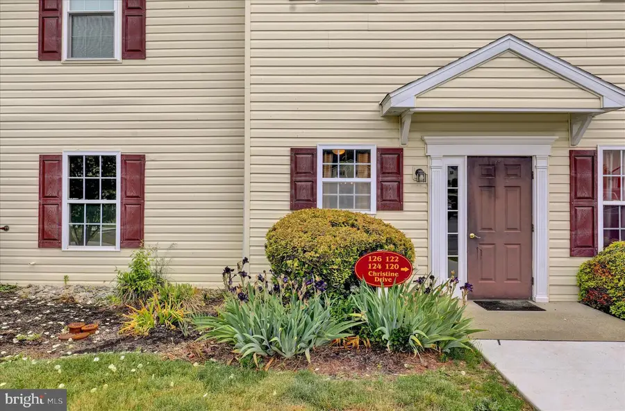 124 Christine Dr, Reading, PA 19606 - #2