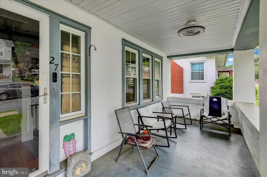 27 W 33rd St, Reading, PA 19606 - #3