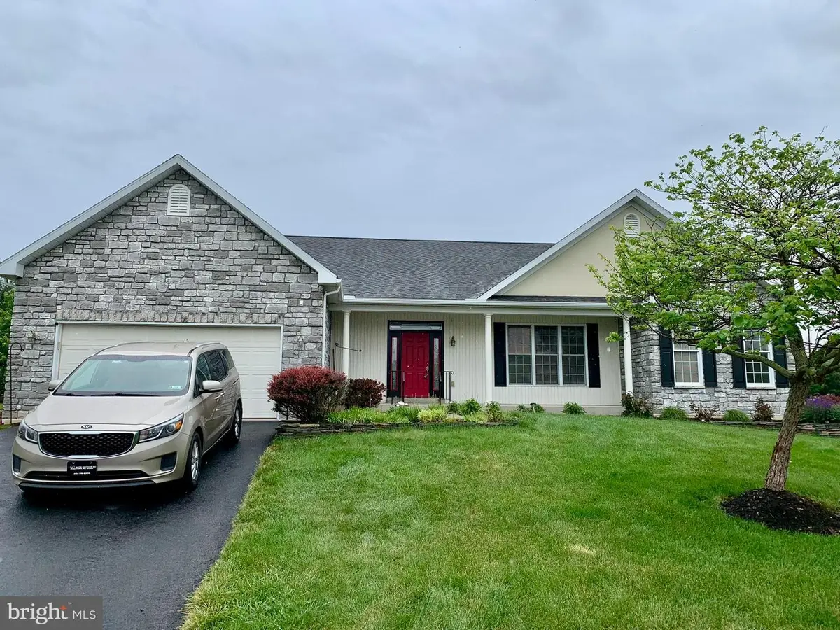 104 Walnut Dr W, Bernville, PA 19506 - #1