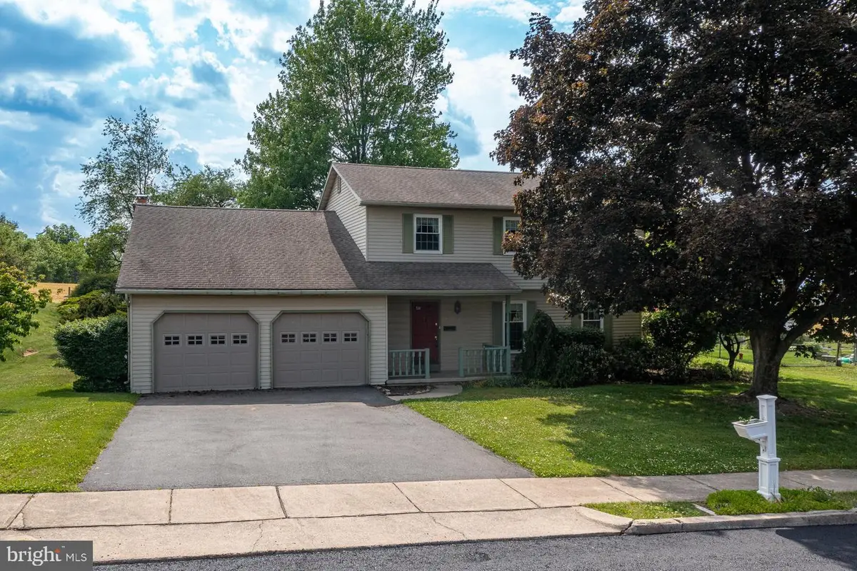 140 Hoch Ave, Topton, PA 19562 - #1