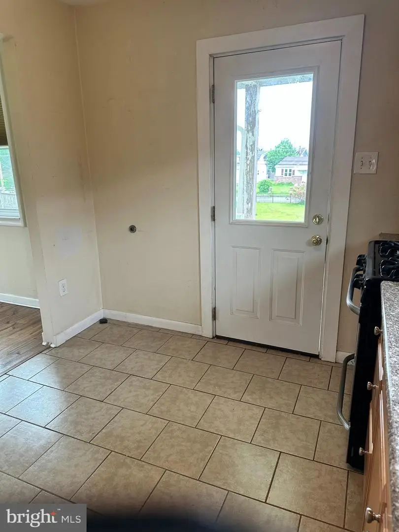 102 Myrtle Ave, Reading, PA 19606 - #3