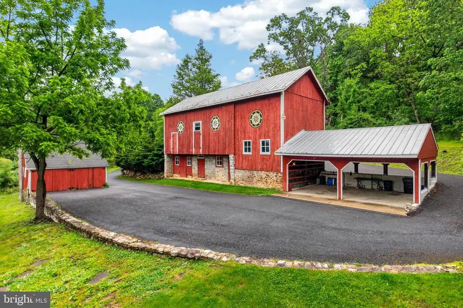 2 Wyndham Hill Dr, Reading, PA 19606 - #2