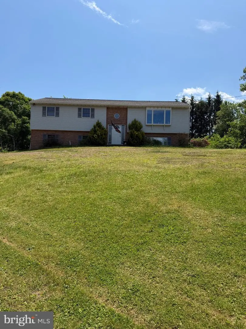 37 Beavens Rd, Reading, PA 19608 - #1