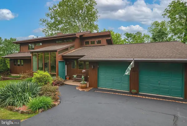 40 Golfview Ln, READING, PA 19606