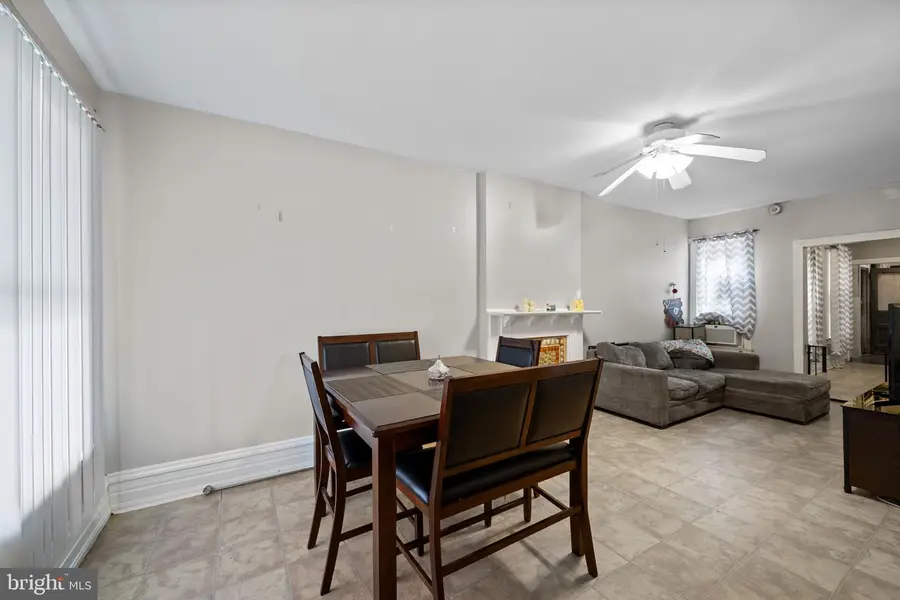 131 Pear St, Reading, PA 19601 - #3