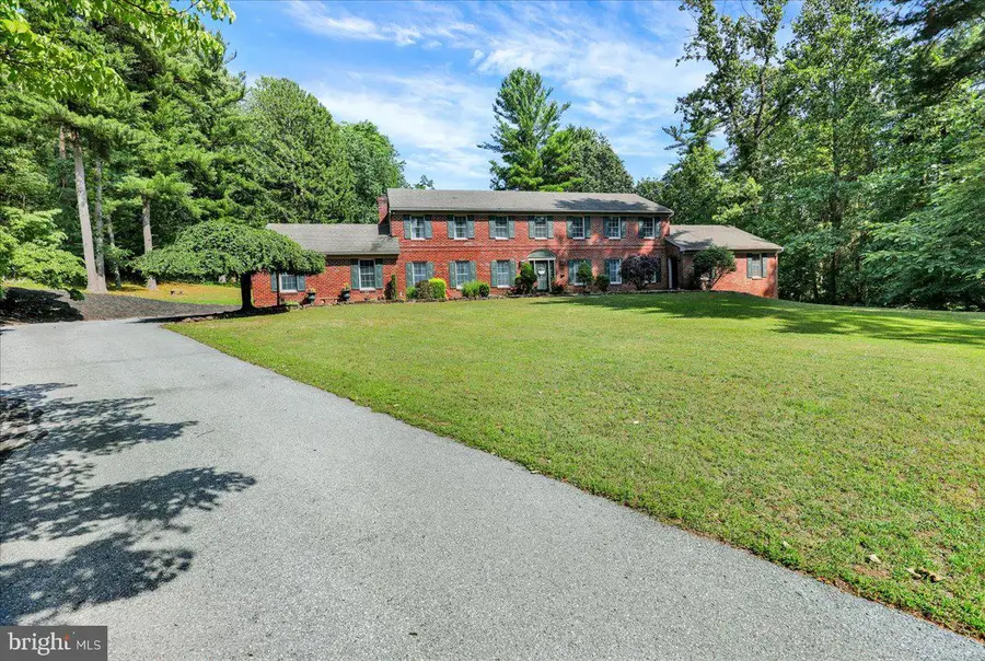 8 Tudor Ct, Mohnton, PA 19540 - #3