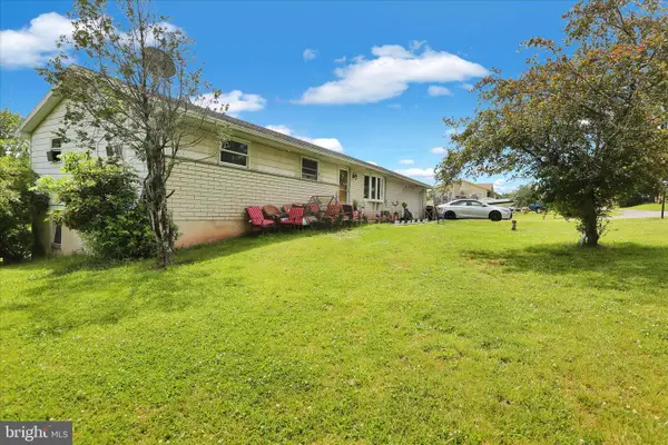 88 Spruce Ave, BIRDSBORO, PA 19508