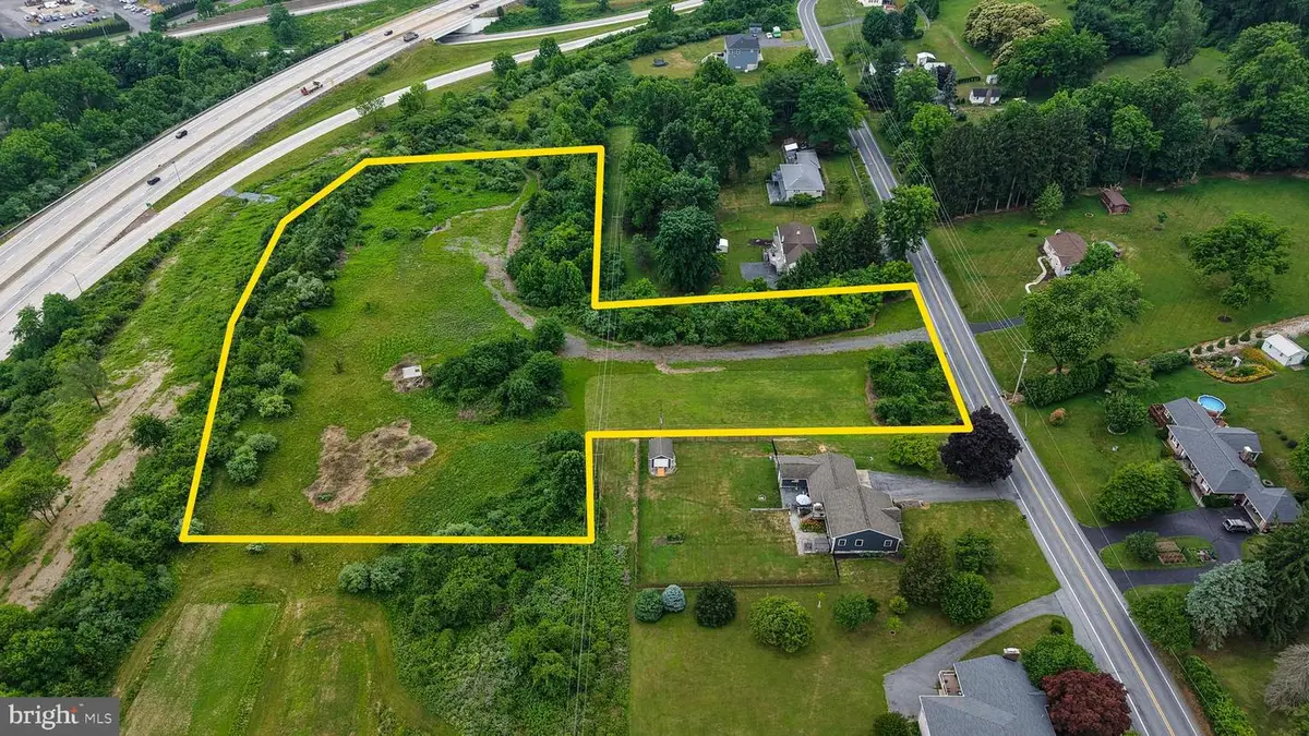 427 Hain Rd, Reading, PA 19607 - #1