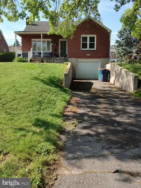 1941 Garfield Ave, Reading, PA 19609 - #1