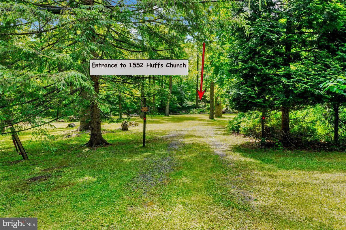 1552 Huffs Church Rd, Barto, PA 19504 - #1