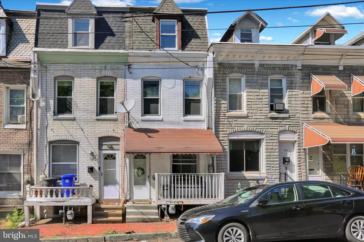 1423 Fairview St, Reading, PA 19602 - #1