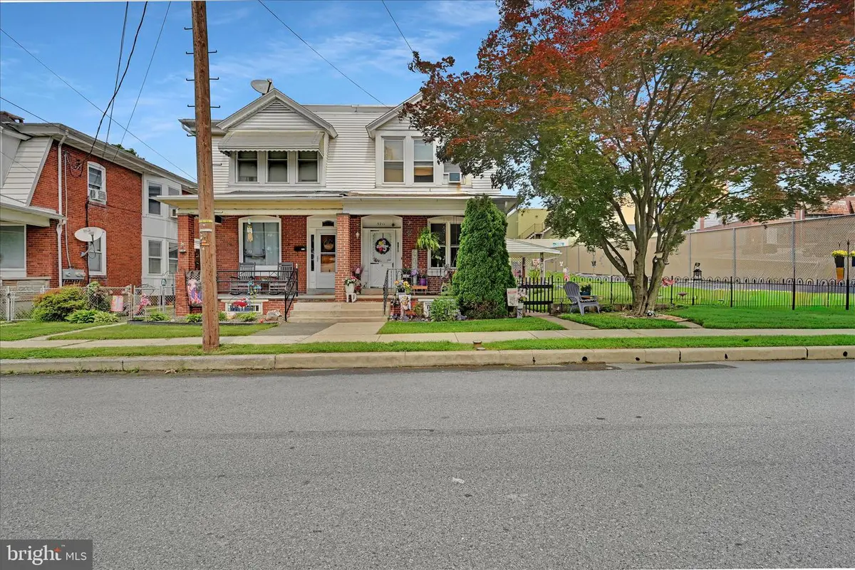 3211 Marion St, Reading, PA 19605 - #1