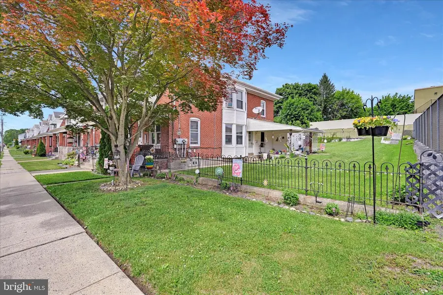3211 Marion St, Reading, PA 19605 - #3