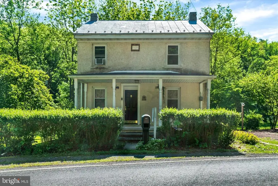 1234 Green Hills Rd, Birdsboro, PA 19508 - #2